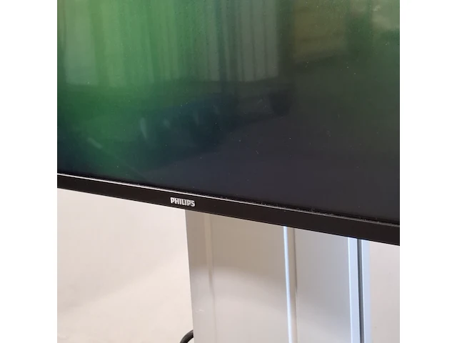 5x monitor op standaard, o.a. philips - afbeelding 18 van  22