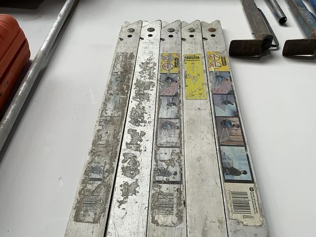 5x opvouwbare stratenmakers driehoek, stanley - afbeelding 3 van  3