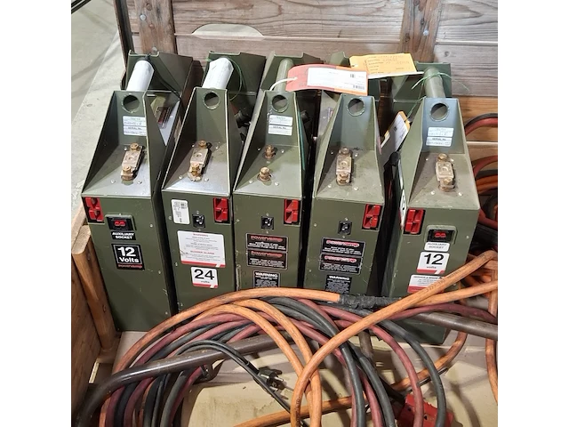 5x starthulp en 1x steekwagen t.b.v. starthulp, powervamp, o.a nato 200 - afbeelding 6 van  7