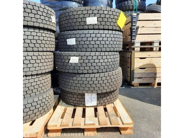 5x vrachtwagenband michelin, x multway - afbeelding 1 van  5