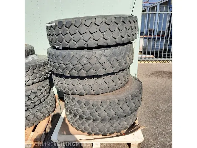 5x vrachtwagenband michelin, xzl - afbeelding 1 van  5