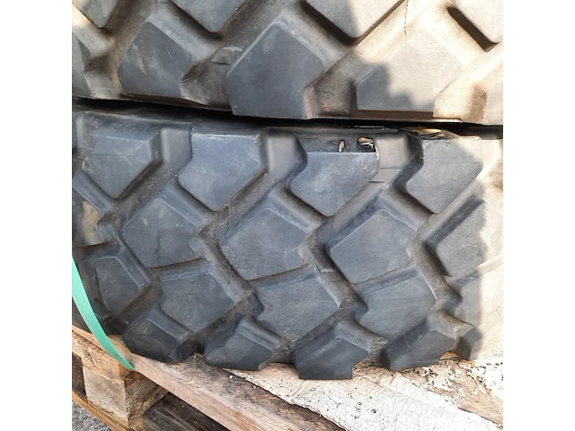 5x vrachtwagenband, michelin, xzl - afbeelding 8 van  9
