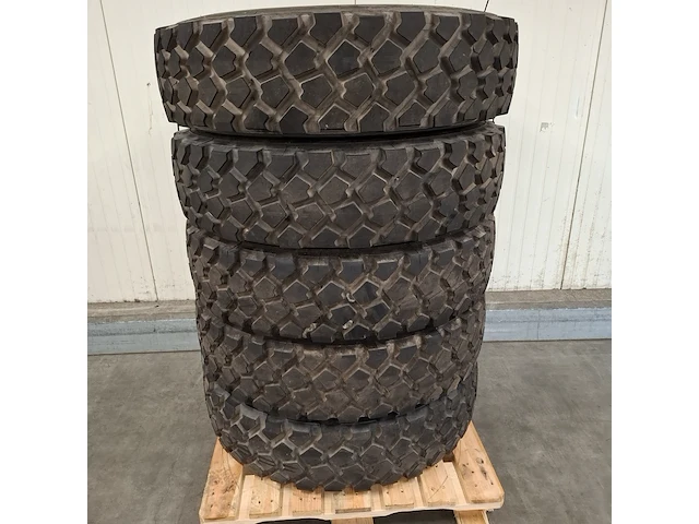 5x vrachtwagenband, michelin, xzl - afbeelding 1 van  5