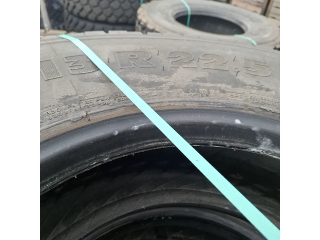 5x vrachtwagenband, michelin, xzy-2 - afbeelding 2 van  5