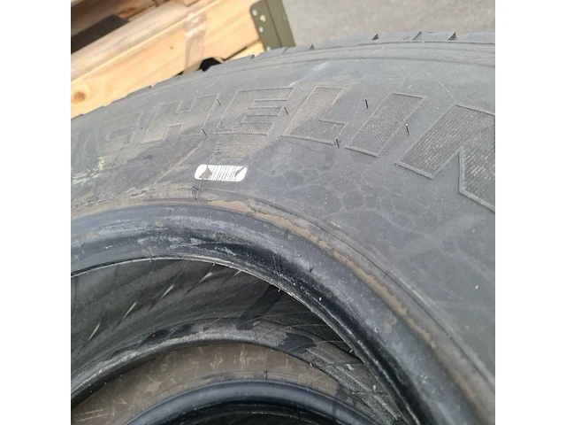 5x vrachtwagenband, michelin, xzy-2 - afbeelding 3 van  5