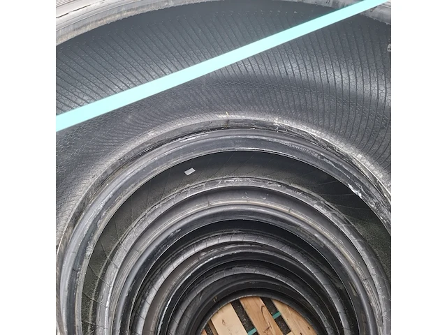 5x vrachtwagenband, oa. michelin, continental - afbeelding 4 van  5