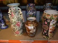 6 diverse grote chinese vazen - afbeelding 1 van  17