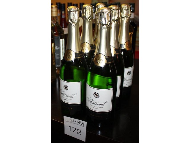 6 flessen fonkelwijn waterval brut. - afbeelding 2 van  2
