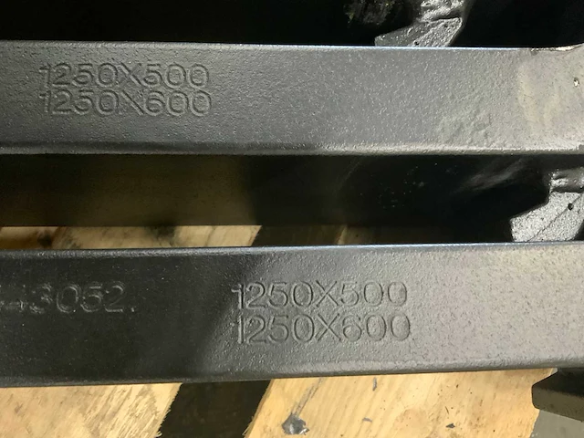 6 heftruckvorken op pallet - afbeelding 5 van  7