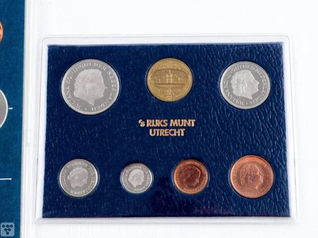 6 muntsets aruba en nederland , 1980-2004 - afbeelding 8 van  10