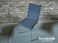 6 pedrali kuadra stapelbare desgin stoelen met beschermcover - afbeelding 9 van  11
