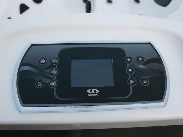 6-persoons buitenspa met bluetooth - afbeelding 7 van  20