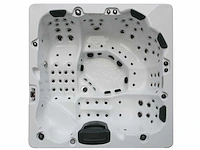 6-persoons buitenspa met bluetooth
