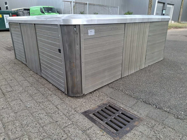 6 persoons jacuzzi en buitenspa - afbeelding 14 van  23