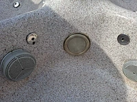 6 persoons jacuzzi en buitenspa - afbeelding 9 van  25