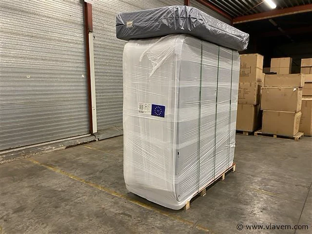 6 persoons outdoor spa met waterjets 230x230cm - wit / zwarte zijkant incl. wifi - afbeelding 7 van  17
