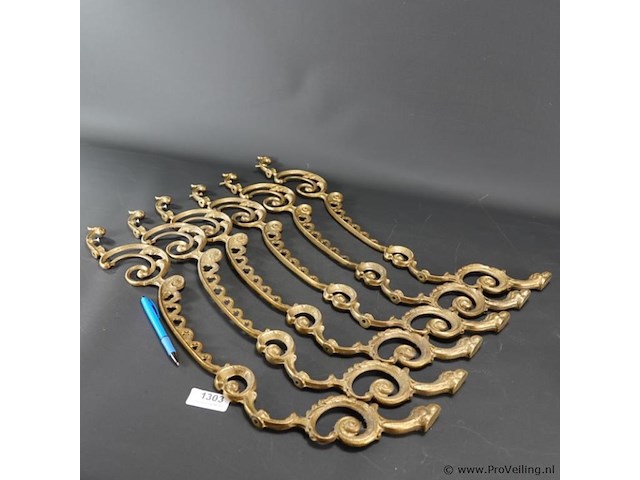 6 vergulde tafelpoten - afbeelding 1 van  5