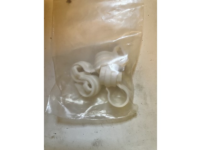 6 x zakje met 5 tentclips met sleuf - afbeelding 6 van  7