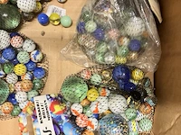 6 zakjes knikkers 1 is er open - afbeelding 2 van  5