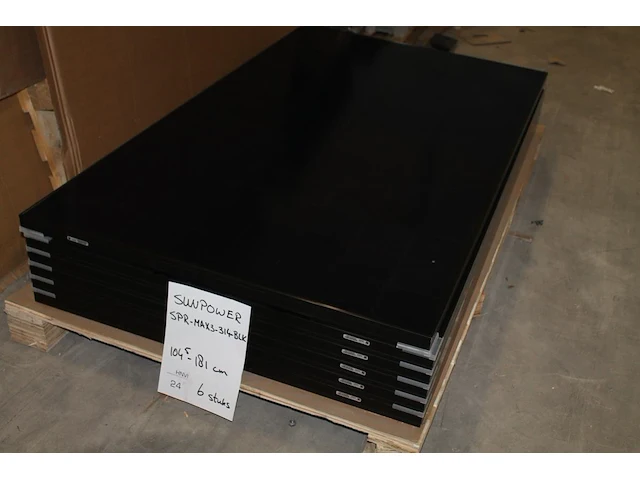 6 zonnepanelen sunpower spr-max3-314 black. afmeting 104 x 181,5 cm. - afbeelding 1 van  3