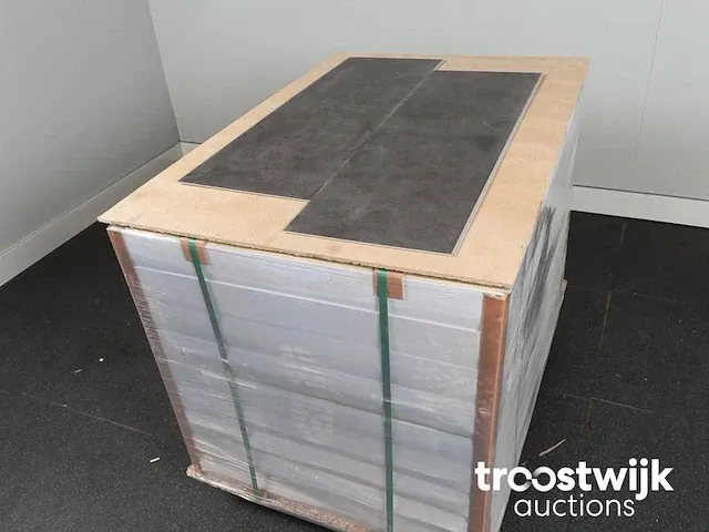 60 m2 spc pvc-click tegel - 950 x 305 x 4 mm - afbeelding 4 van  4