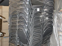 60 stackchairs - afbeelding 2 van  2