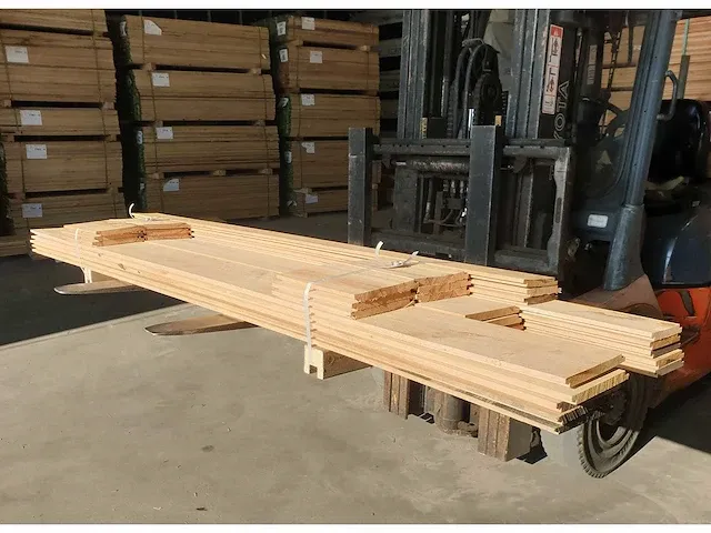 6.14 m2 rustiek eiken planken 18 mm mix 140 en 185mm breed - afbeelding 3 van  4