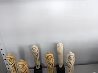61x replica art, o.a. netsuke - afbeelding 17 van  20