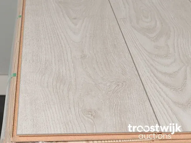 62 m2 alba laminaat - 1290 x 190 x 8 mm - afbeelding 2 van  4