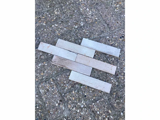 62 pallets steenstrips - afbeelding 4 van  4