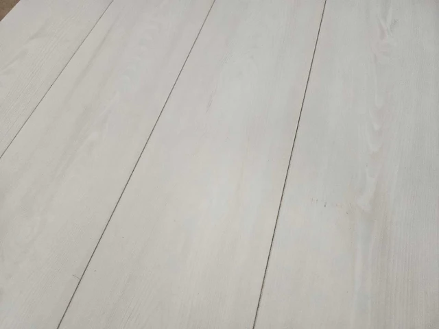 63 m2 laminaat plank - 1288 x 195 x 8 mm - afbeelding 1 van  3