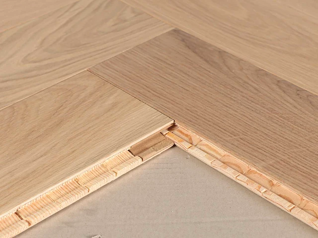 63 m2 parket eiken visgraat mutliplank - 660 x 110 x 14 mm - afbeelding 2 van  4