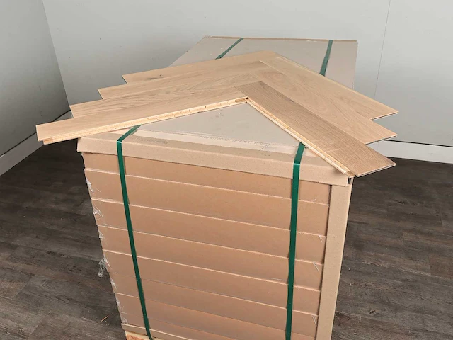 63 m2 parket eiken visgraat mutliplank - 660 x 110 x 14 mm - afbeelding 4 van  4