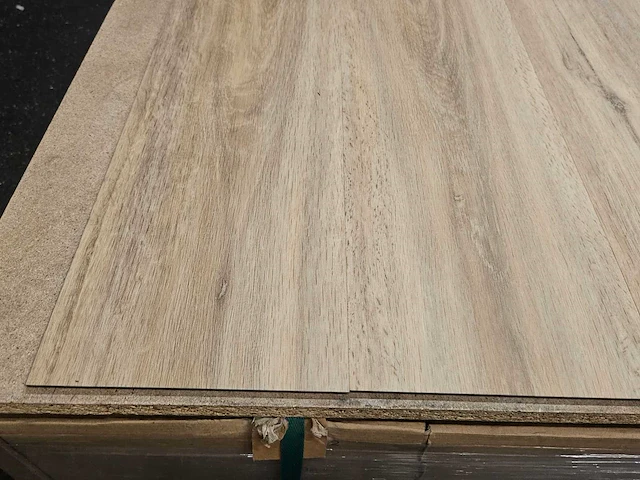 63 m2 pvc spc click plank - 1500 x 200 x 6 mm - afbeelding 2 van  3
