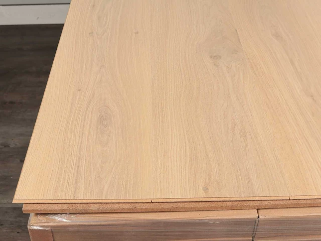 64 m2 laminaat plank - 1200 x 191 x 7,5 mm - afbeelding 2 van  4