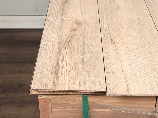 64 m2 laminaat plank - 1383 x 193 x 7 mm - afbeelding 2 van  4