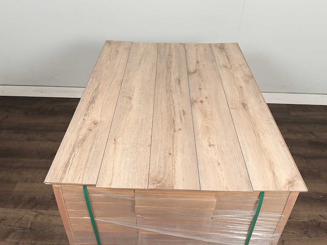 64 m2 laminaat plank - 1383 x 193 x 7 mm - afbeelding 3 van  4