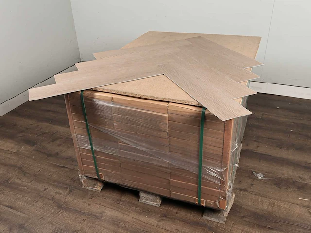 64 m2 pvc spc click visgraat - 750 x 150 x 5 mm - afbeelding 4 van  4