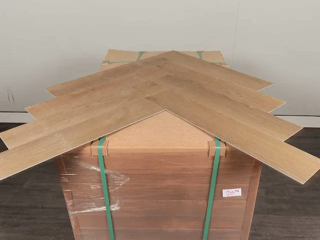 64 m2 spc pvc-click visgraat - 750 x 150 x 4 mm - afbeelding 3 van  4