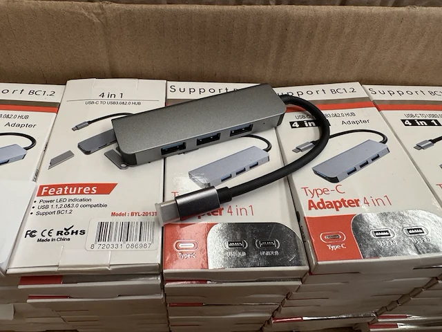 64x 4-in-1 adapter usb-c - afbeelding 1 van  5
