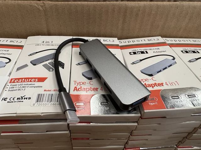 64x 4-in-1 adapter usb-c - afbeelding 5 van  5