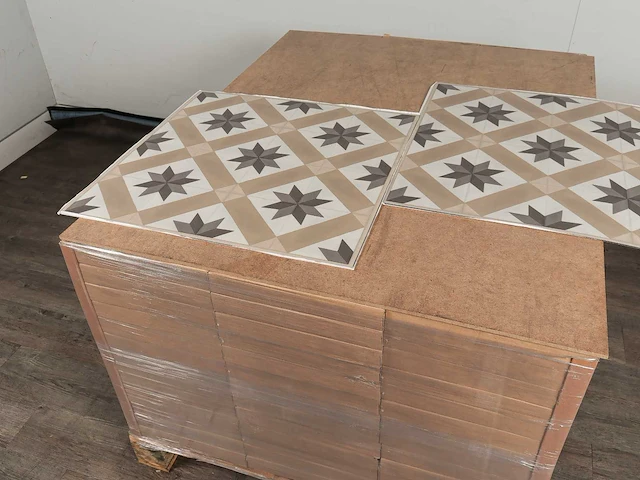 65 m2 pvc zelfklevend tegel - 610 x 610 x 2,5 mm - afbeelding 4 van  4