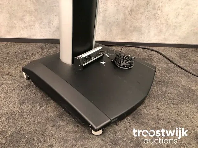 65" videoconferentie systeem + verrijdbaar statief - afbeelding 8 van  23