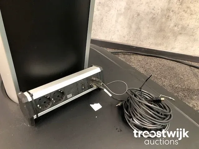 65" videoconferentie systeem + verrijdbaar statief - afbeelding 9 van  23