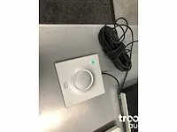 65" videoconferentie systeem + verrijdbaar statief - afbeelding 20 van  23