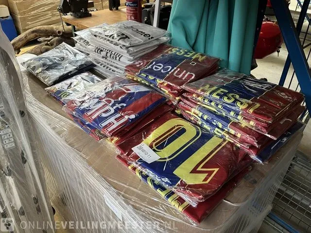 65x voetbalshirt - afbeelding 1 van  7
