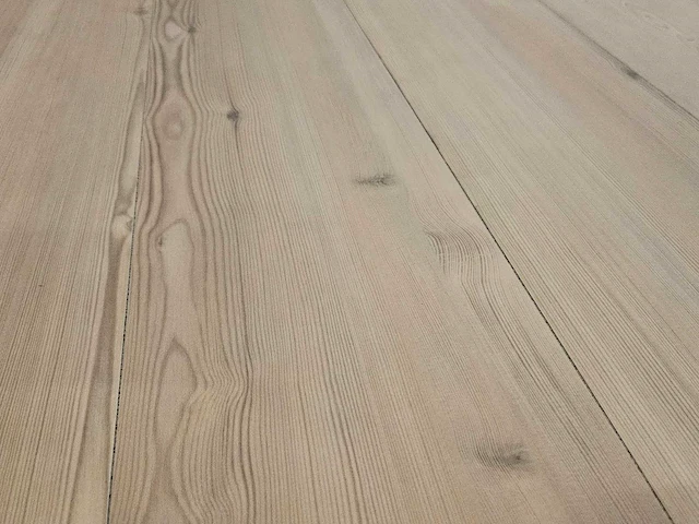 66 m2 laminaat plank - 1207 x 198 x 11 mm - afbeelding 1 van  3