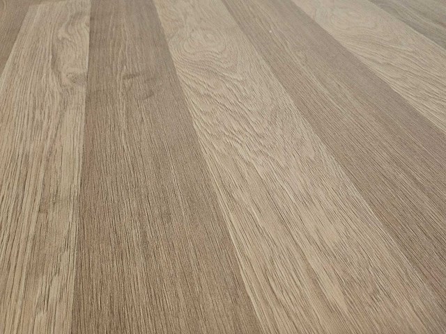 66 m2 laminaat plank - 1207 x 198 x 11 mm - afbeelding 1 van  3