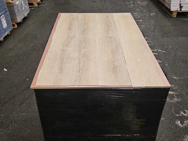 66 m2 pvc zelfklevend stroken - 1219 x 184 x 2,5 mm - afbeelding 3 van  3