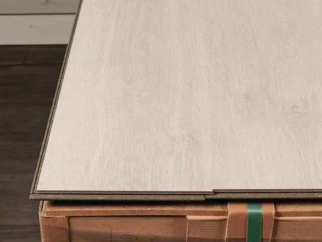 67 m2 laminaat plank - 1285 x 192 x 8+2 mm - afbeelding 2 van  4